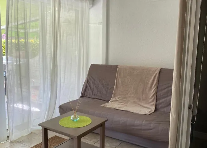 Διαμέρισμα 4 Personnes Avec Terrasse Et Piscine Proche Et Commerces